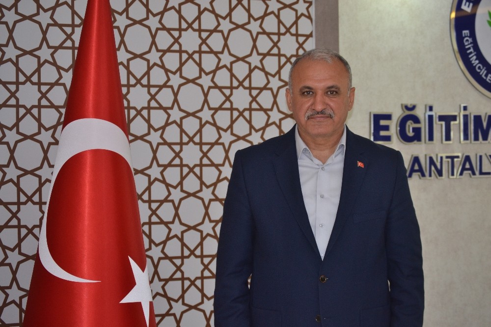 Eğitim Bir sen Antalya Şube Başkanı Eyüp Bülent Miran: “Zulüm egemenlik enstrümanına dönüştü”