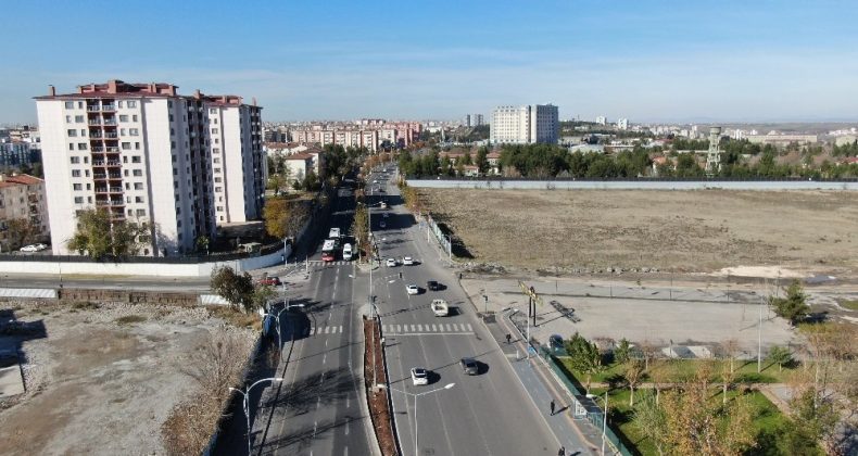 Elazığ Caddesi yenilenen yüzüyle hizmette