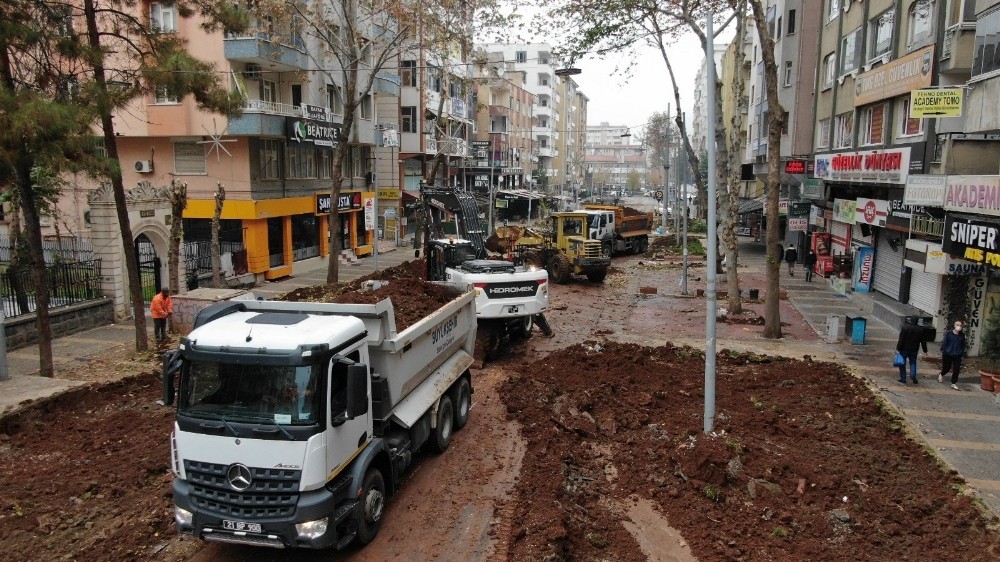 Esnaf istedi Diyarbakır Büyükşehir Belediyesi harekete geçti