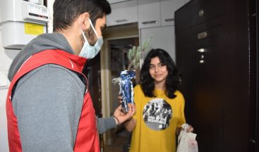 Evde kalan gençler kitapsız kalmıyor