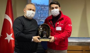 Genç gönüllüler sahada