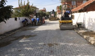 Gölmarmara’da 80 bin metrekare kilit parke döşemesi