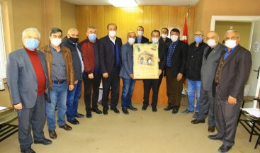 Hadim’de hayırsever işadamı dairesini belediyeye bağışladı