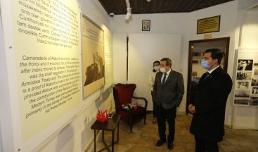 İsmet İnönü İzmir’deki evinde anıldı