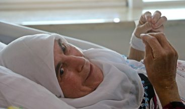 Kalbi ilaçla çalıştırıldı, öldü öldü dirildi, 74 yaşında Covid’i yendi doktorları bile şaşırttı