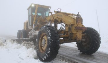 Kar Elazığ’da 14 köy yolunu ulaşıma kapattı