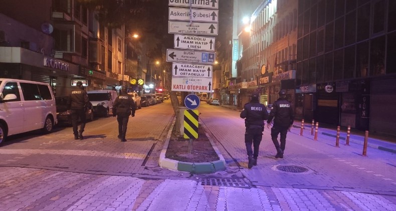 Karacabey’de sokaklar bekçiler ile daha güvenli hale geldi