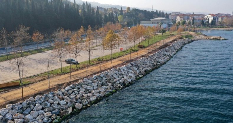 Karamürsel Sahili Şekilleniyor