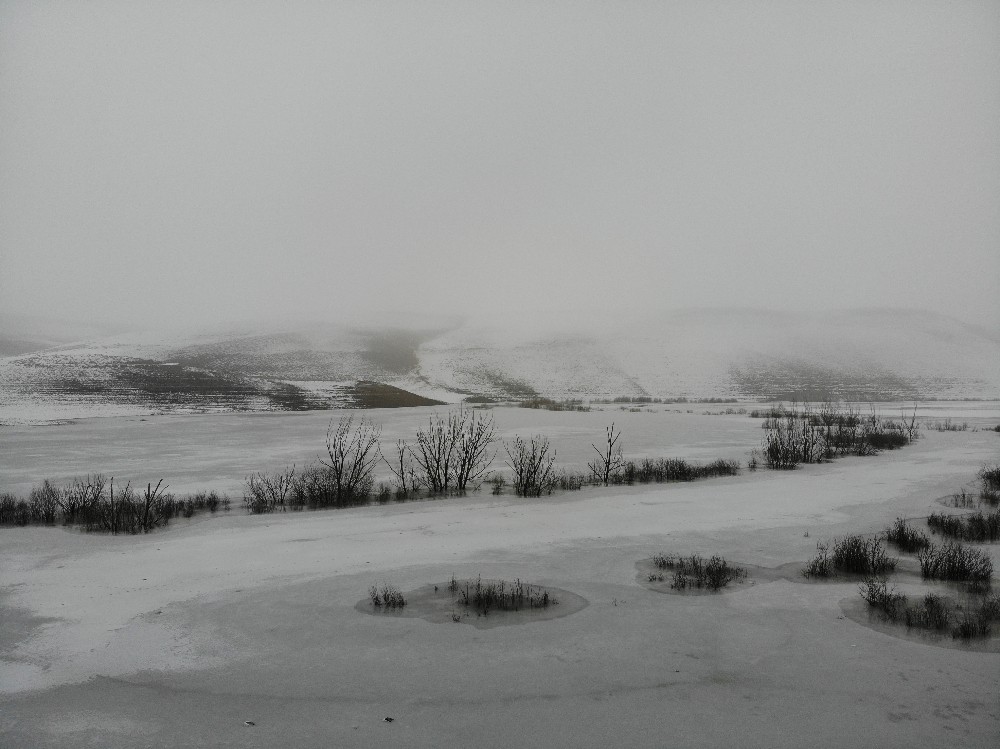 Kars’ın soğuğu baraj dondurdu