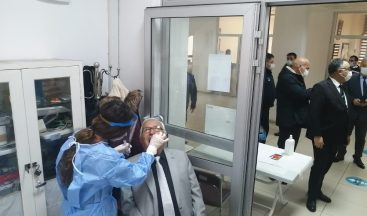 Kdz. Ereğli Belediyesi personeline Covid 19 testi yapılıyor