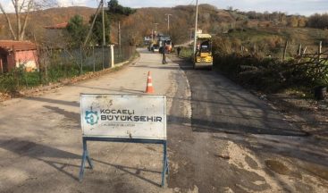 Kent genelindeki yollar bakımdan geçiyor