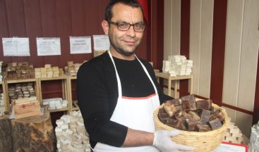 Kısıtlamadan muaf olan sabuncular üretime devam ediyor