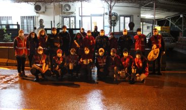 Kızılay gönüllüleri polis ekiplerine çorba ikramında bulundu