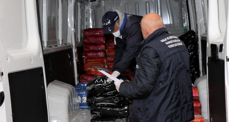 Kocaeli’de sokak hayvanları için 125 ton mama alındı