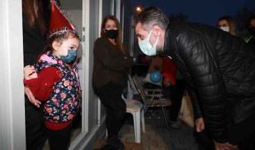 Konteyner kentteki çocuklara yeni yıl sürprizi