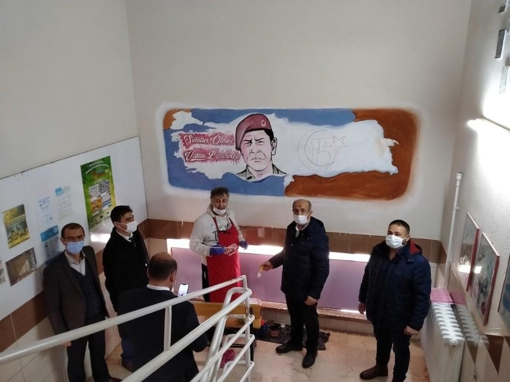 Konya’da ilkokulların duvarları çizimlerle süsleniyor