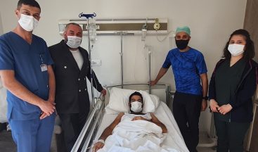 Kopan ayağı 7 saatte yerine dikildi