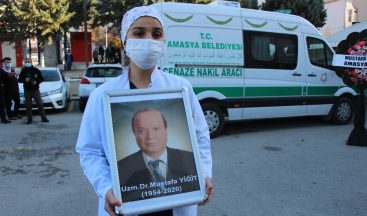 Koronadan ölen doktor emeklilik yerine salgınla mücadeleyi seçmiş