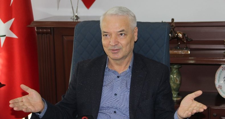 Koronayı yendi, sağlıkçılar için anıt yaptıracak