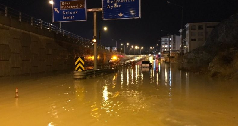 Kuşadası’nda Sağanak Yağış Etkili Oldu
