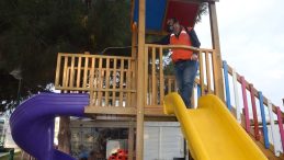 Kuşadası’nın Parklarında Koronavirüs Önlemi