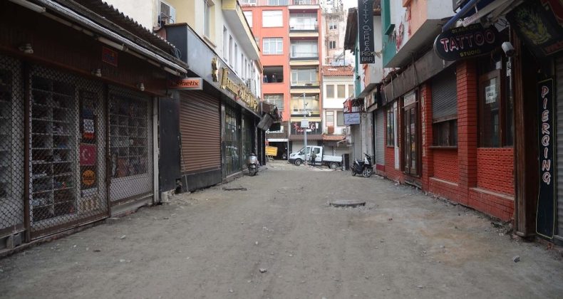 Kuşadası’nın ünlü Barlar Sokağı yenileniyor