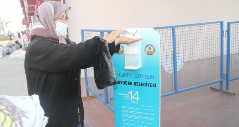 Kuyucak’ta pazar yerlerinde tedbir elden bırakılmıyor