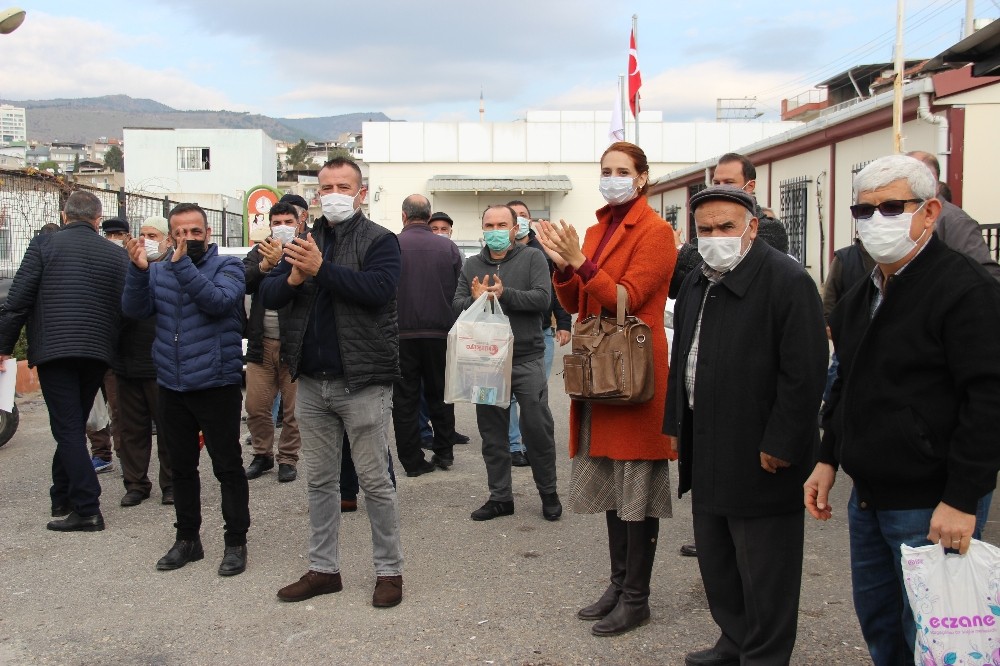 Mahalleliden Karşıyaka Belediyesine imar planı tepkisi