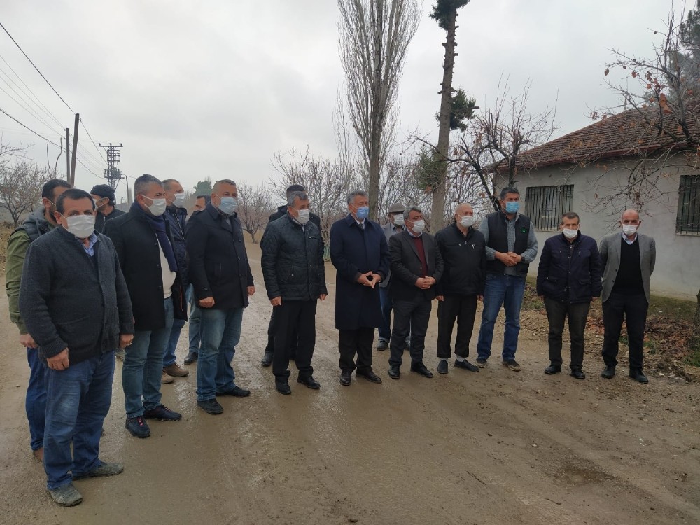 Malatya Büyükşehir, 2 mahallenin yol çalışmalarını tamamladı