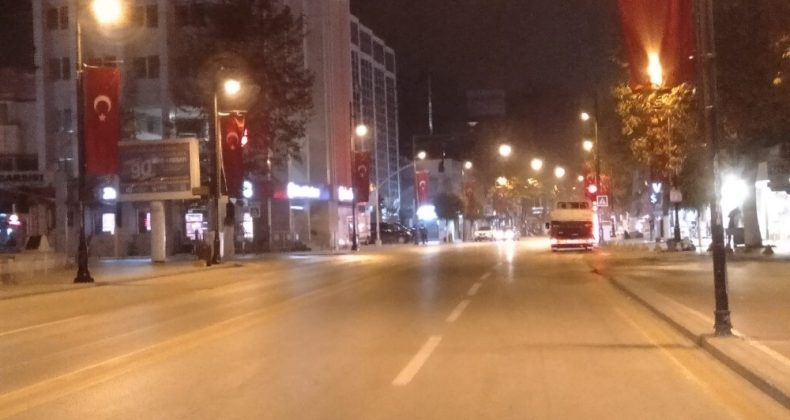 Malatya’da sokaklar sessizliğe büründü