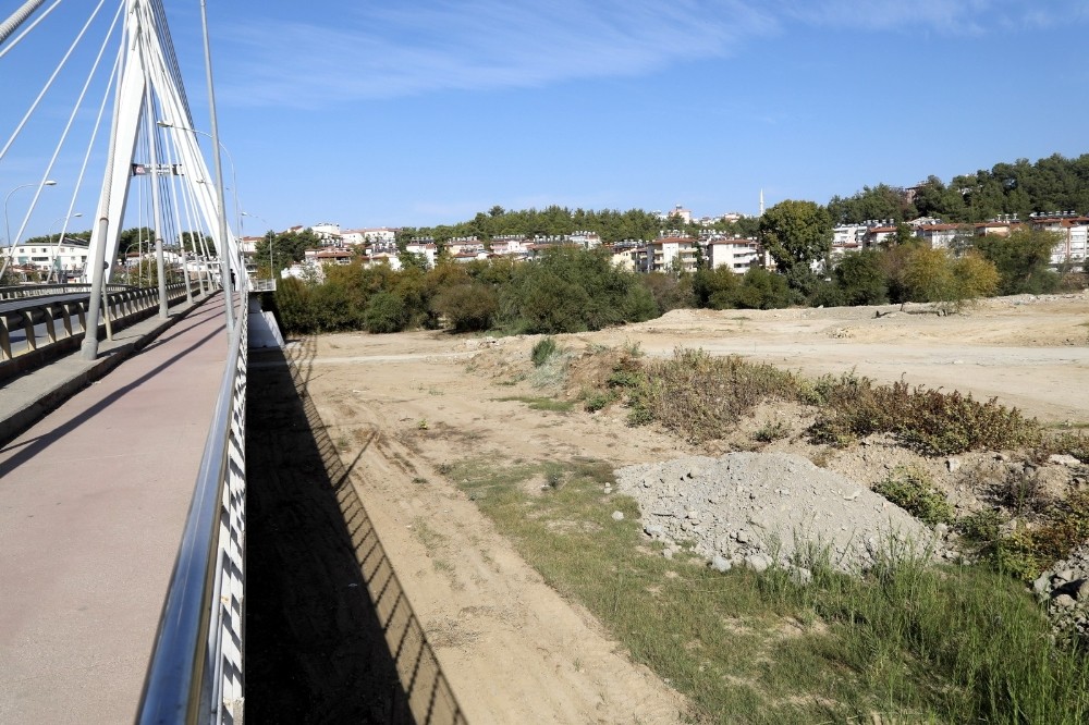 Manavgat Zeynel Şenol Araç köprüsü etrafına düzenleme