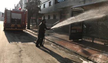 Manisa sokakları dezenfekte ediliyor