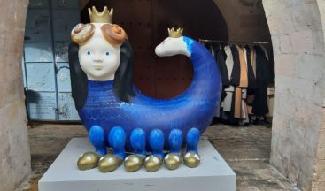 Mardin’de Şahmeran efsanesi, tablolarla yaşatılıyor