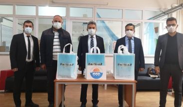 Marmara Belediyesi’nden 80 öğrenciye tablet