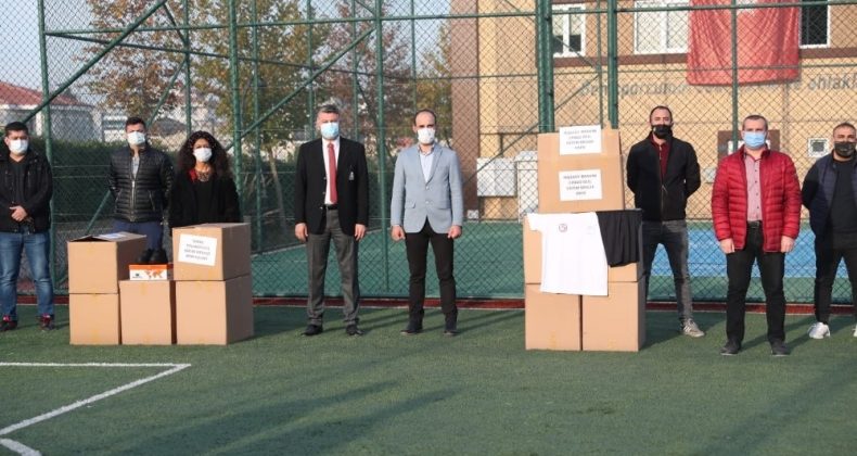 Merkezefendi Belediyesi’nden engelli spor kulüplerine malzeme desteği
