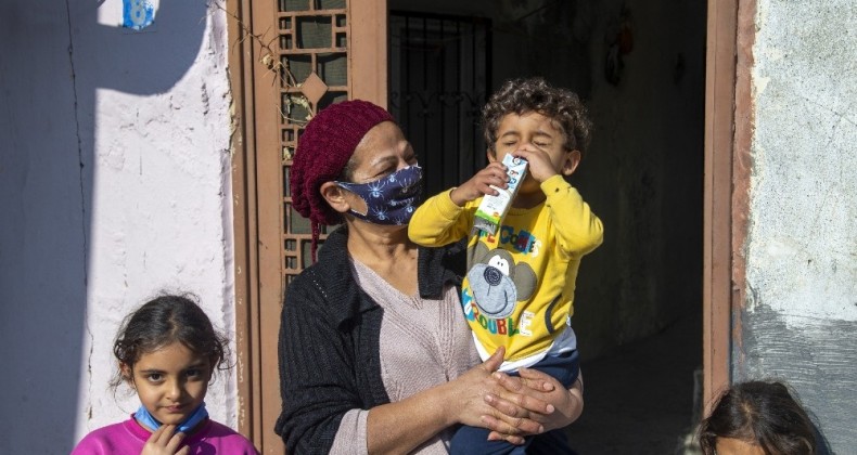 Mersin Büyükşehir Belediyesi 1,5 milyon paket okul sütü dağıtacak