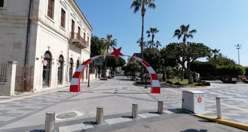 Mersin’de cadde ve sokaklar kısıtlamanın ikinci gününde de boş kaldı