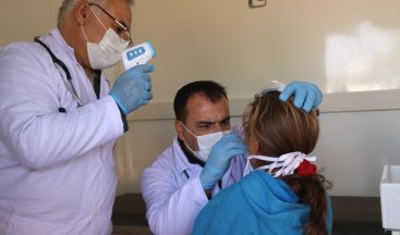 Mobil sağlık klinikleri Suriye’deki kamplarda