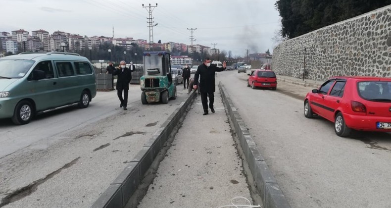 Mollabey yolunda ışıklı kavşak çalışması