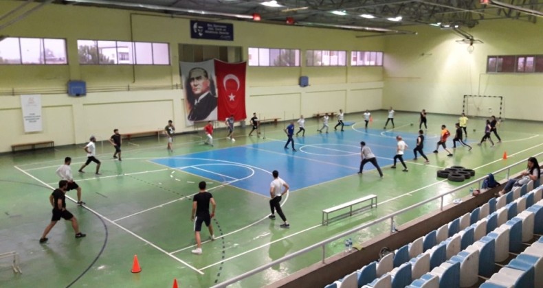 Nazilli Belediyesi gençlerin geleceğini destekliyor