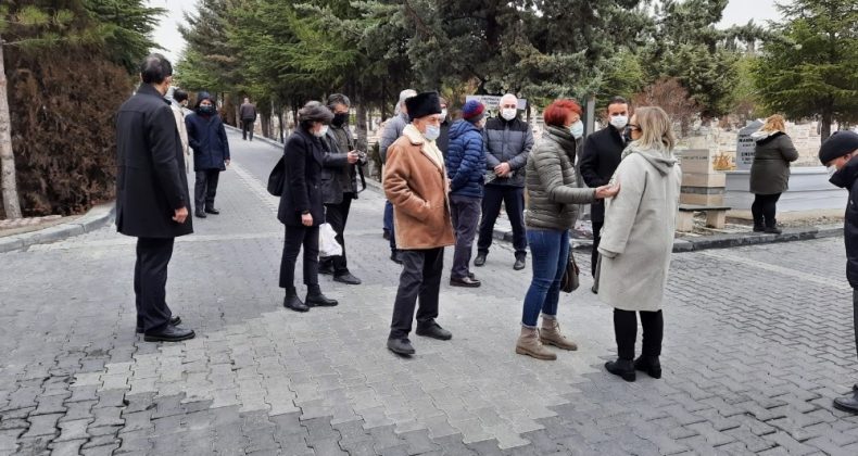 Necip Hablemitoğlu ölümünün 18. yılında mezarı başında anıldı