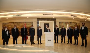 Öğrenci servisi esnafına bin 500 liralık maddi destek