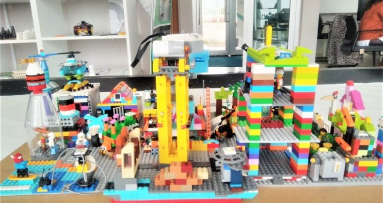 Öğrenciler yaşadıkları şehrin 20 yıl sonrasını tasarladılar