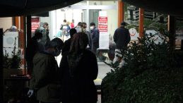 Osmaniye’de korona testi için hastanede yoğunluk oluştu