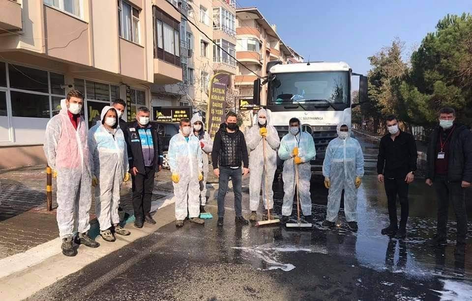 Özel ekipler Süleymanpaşa’yı karış karış dezenfekte ediyor