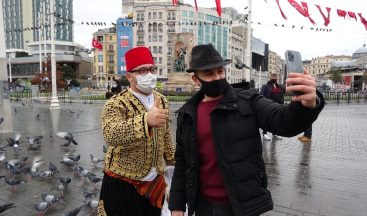 Güvercinlerin Ağabeyi Kısıtlama Günlerinde de Kuşları Unutmadı