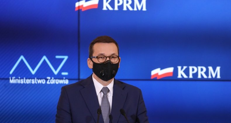 Polonya Toplu Aşılamaya Ocak’ta Başlıyor