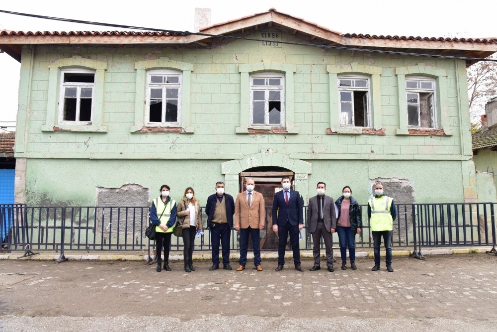 Salihli’deki Atatürk Evi Restorasyonu Başladı