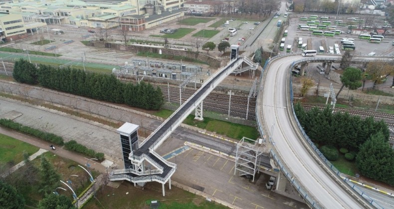 Seka Park Bilim Merkezi yaya üst geçidi tamamlandı