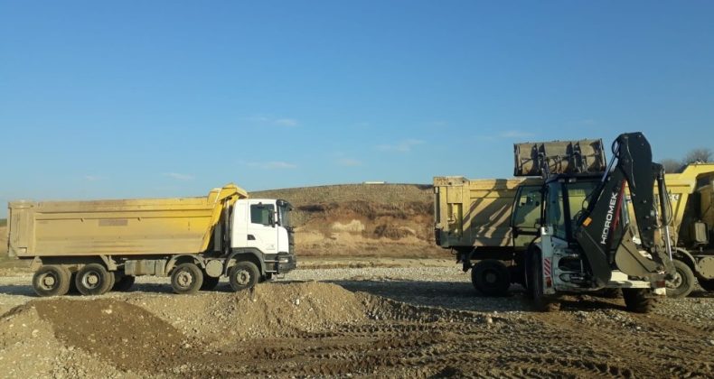 Silvan’da yol bakım ve onarım çalışmaları sürüyor